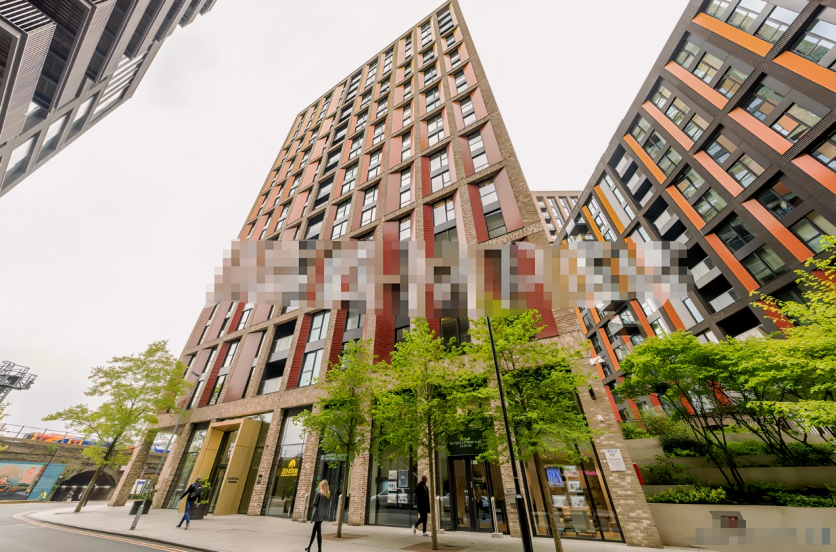 Flat 7, Madeira Tower, 30 Ponton Road,  London, SW11 7AA 0