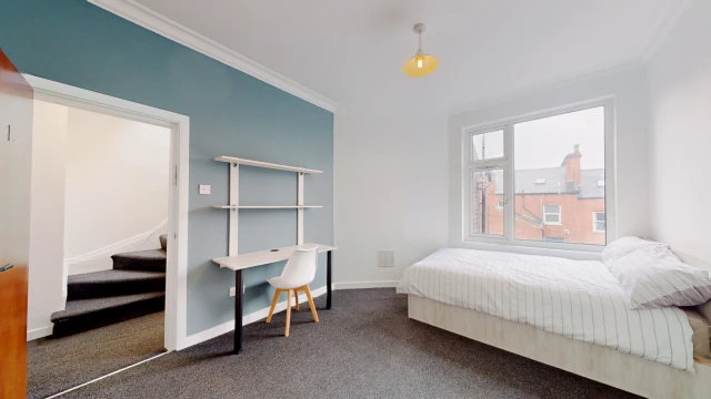 27, St Michaels Crescent, LS6 3AL 4