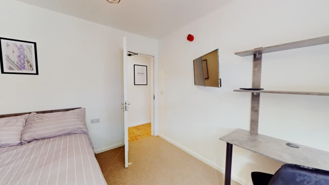 Lenton Boulevard, NG7 2ET 3