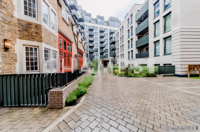 17 Davies House, 1 Brigade Mews, London, London, SE1 0GG