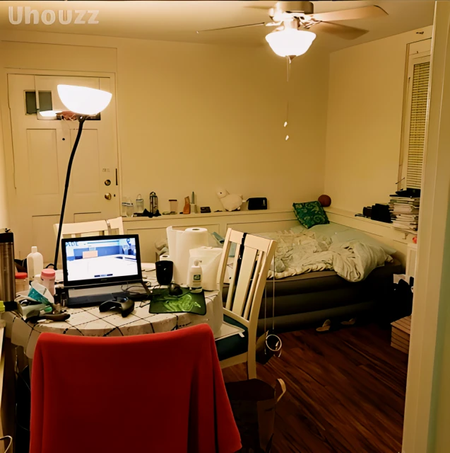611 Levering Ave 2