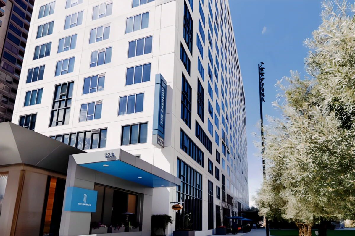The Emerson - ที่พักนักศึกษาในลอสแองเจลิส