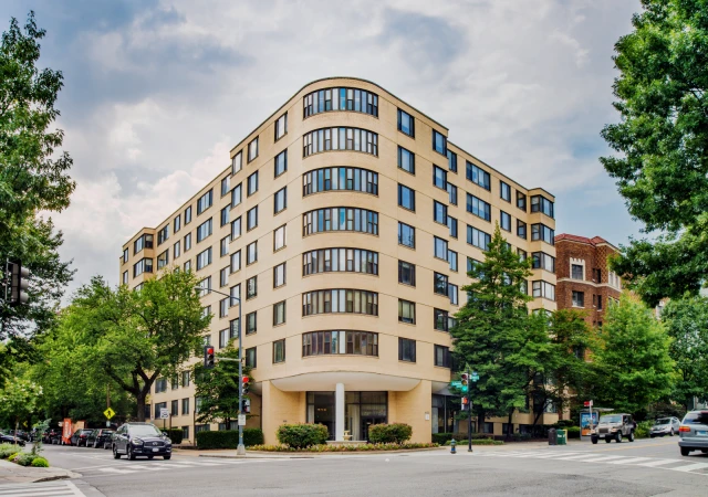 Connecticut House Apartments 1