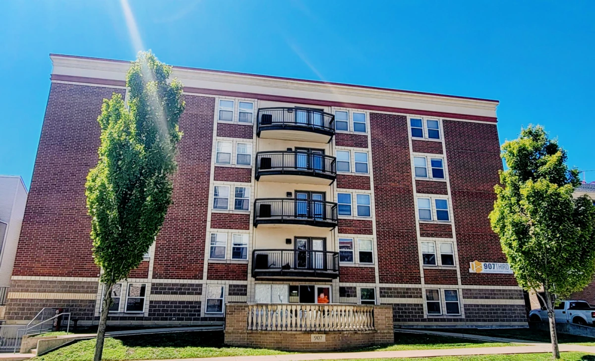 907 S Third St Champaign IL - Champaign student accommodation