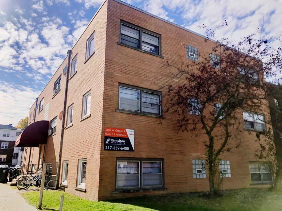 1107 W. Oregon, Urbana, IL 61801 - chỗ ở sinh viên tại Urbana