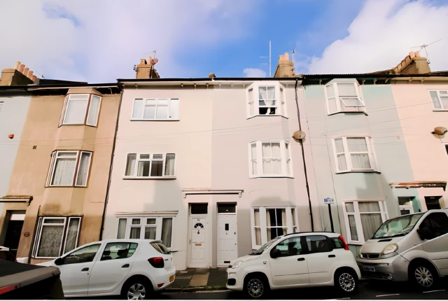 4 Bed Terraced HMO House