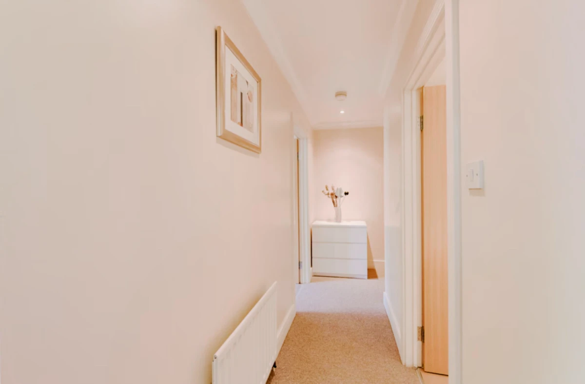 apartment near Hartfield Crescent 0