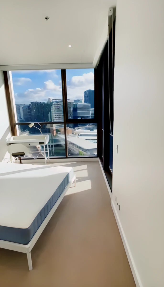 82 Hay st Haymarket 0