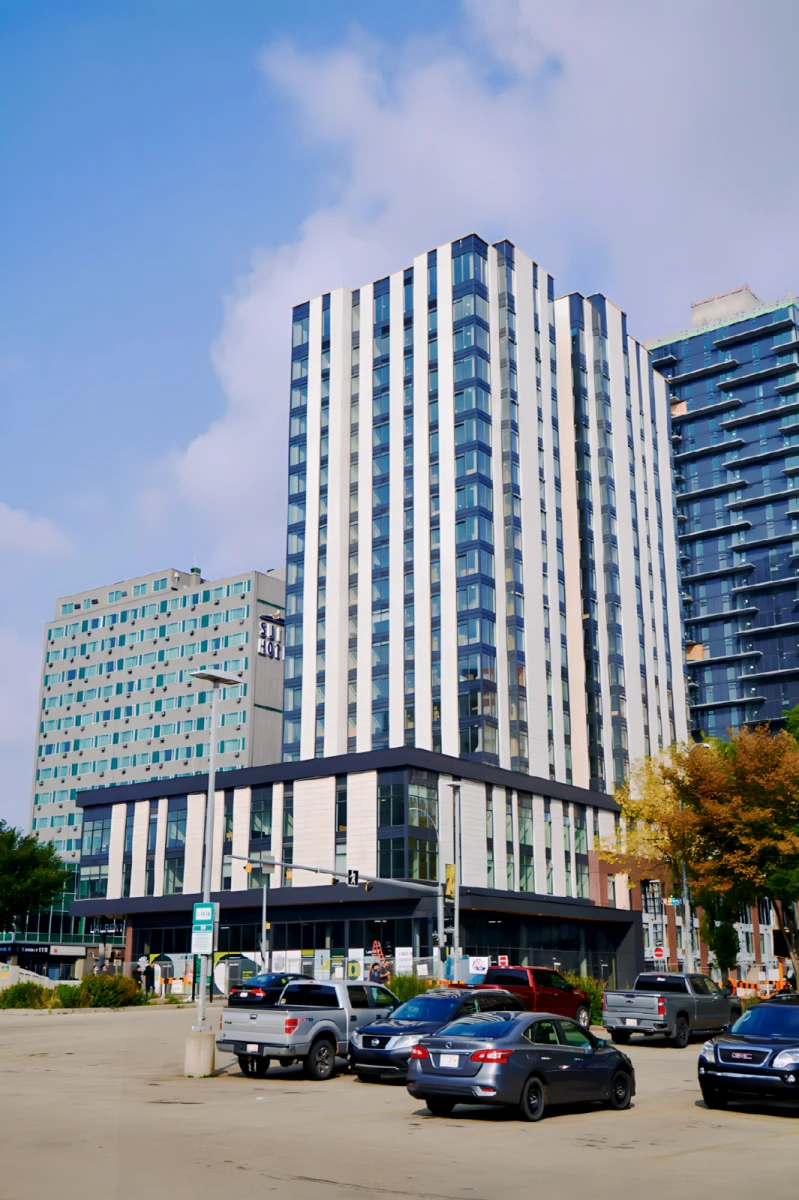 Laurent Student Housing - chỗ ở sinh viên tại Edmonton