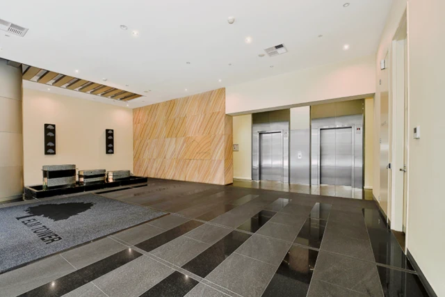 apartment near Little Lonsdale Street 3