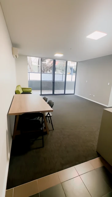 5 Crescent Street 2