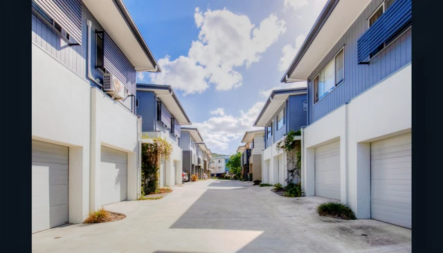 Brisbane Mount Gravatt Townhouse 4