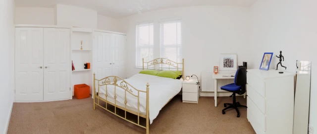 Park Road, LE11 2HD 2