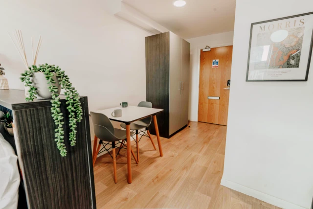 uhomes.com | Student Accommodation, Housing, Flats, Apartments for Rent