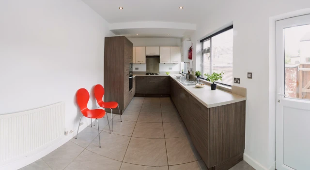 Storer Road, LE11 5EH 3