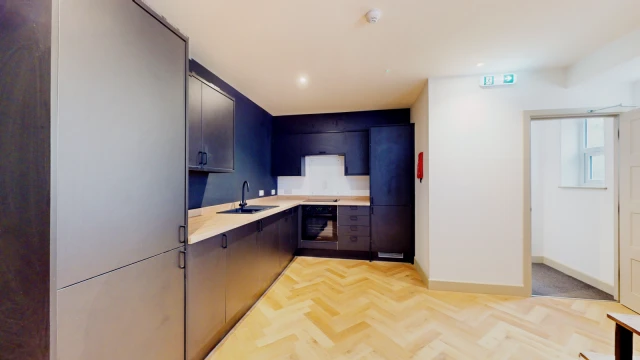 Flat 3, Forest Road, LE11 3NW 1