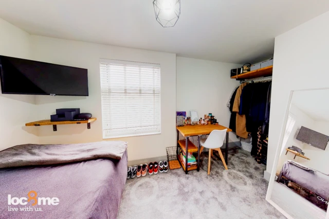 Flat 3, Carlyle Road, B16 9BH 3
