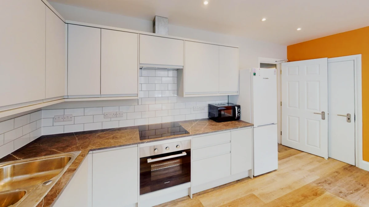 Top Floor Flat, St Nicholas Street, BS1 1UQ 0