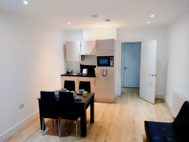 276-278 Saint James's Road, London, United Kingdom, SE1 5JX, SE1 5JX 3