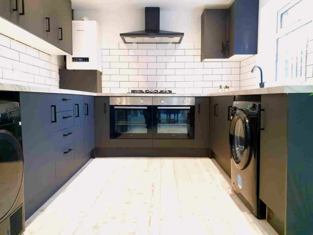 172 alderson road, L15 2