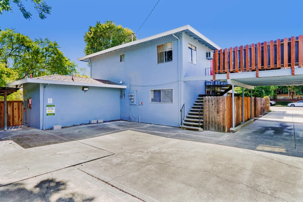 828 D Street 0