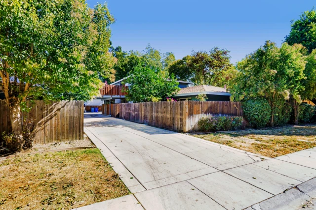 828 D Street 1