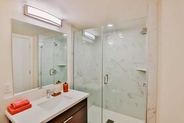 1164 W 37th Pl - Los Angeles student accommodation - Premium Leo Apartments