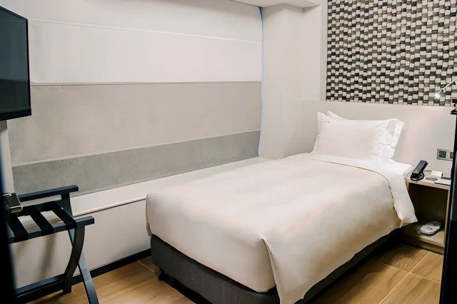 CITY INN 4