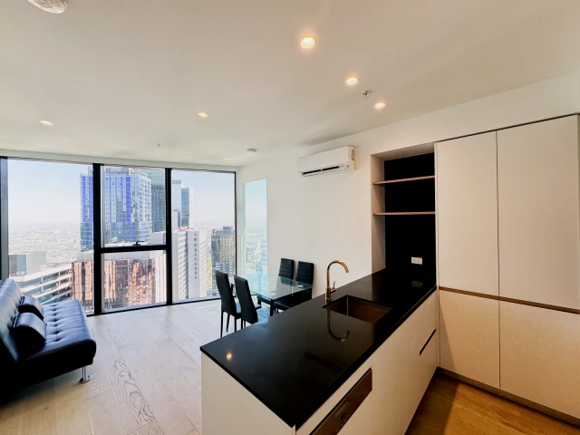 6008/ 228 La Trobe Street 2