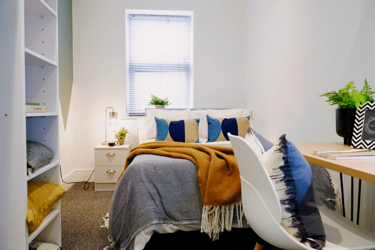 14, Driffield Street, M14 7HZ 0