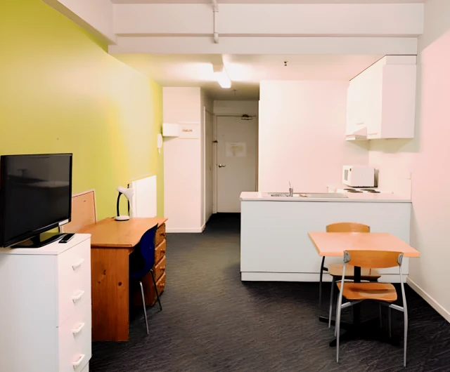 408 Lonsdale Street 4