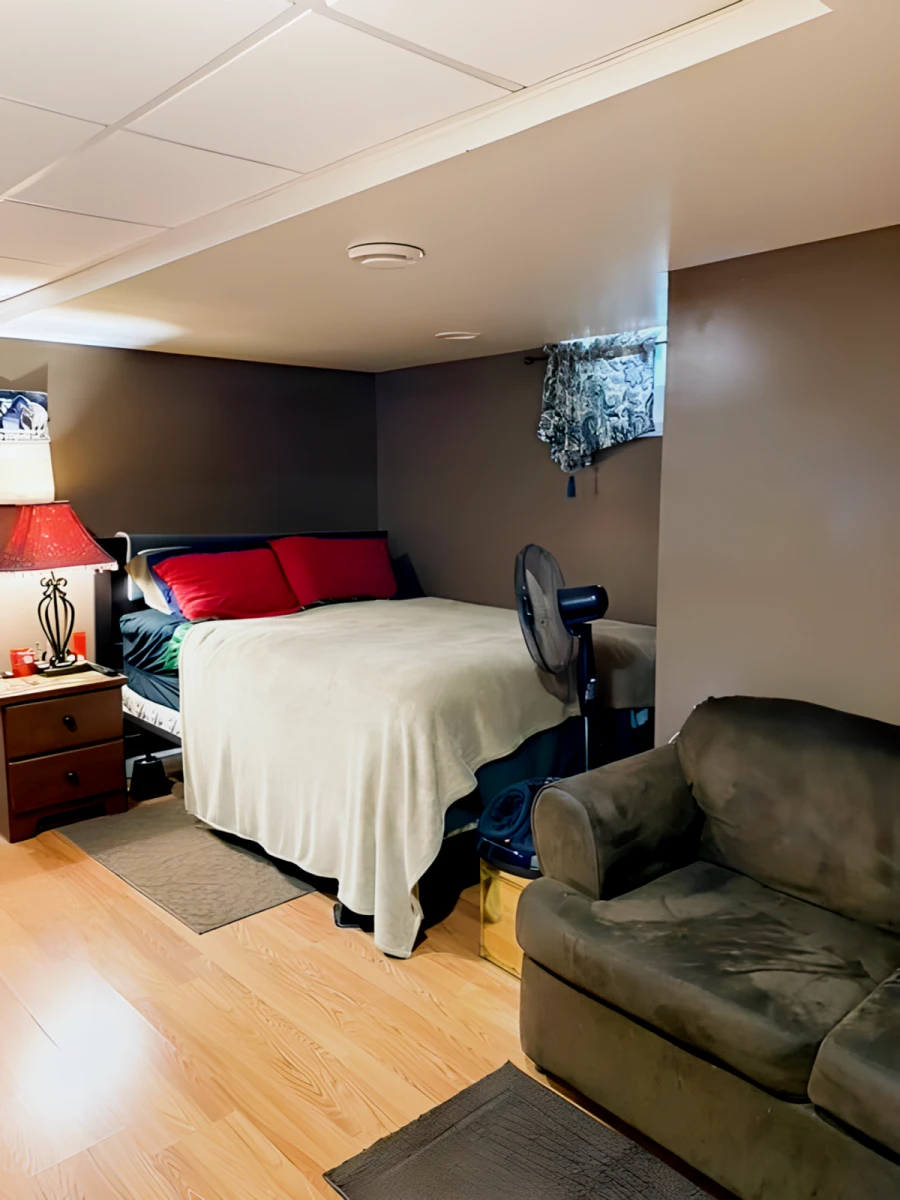 1533 East Genesee St B 0