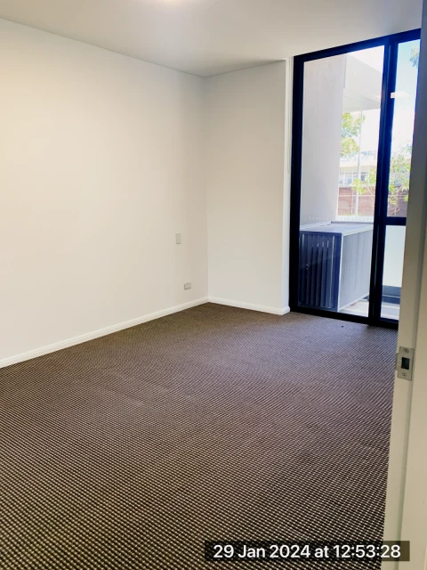 12 Defries Ave - Sydney student accommodation - 2 bed 2 bath+study