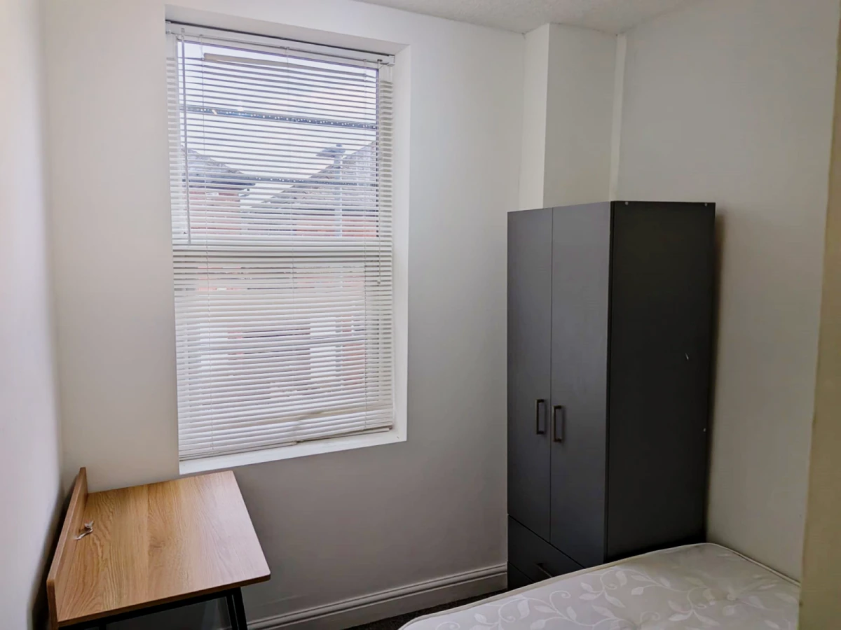 Rooms 1&2, Hartley Grove, LS6 2LD 0