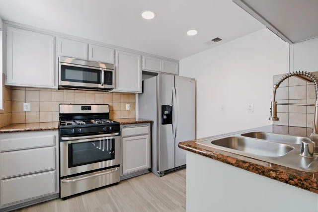 Wilcox Luxury Apartments 3