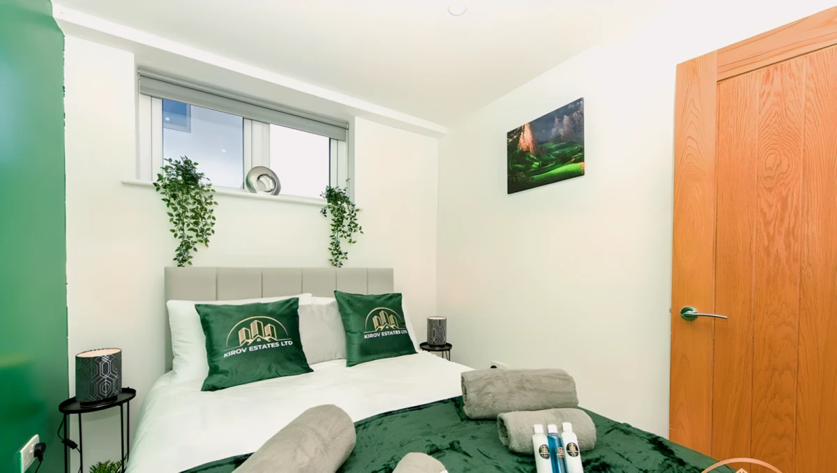 Artemis Apartment - The Hunting Watch of Town - Southampton student accommodation - 1 bedroom 1 bathroom