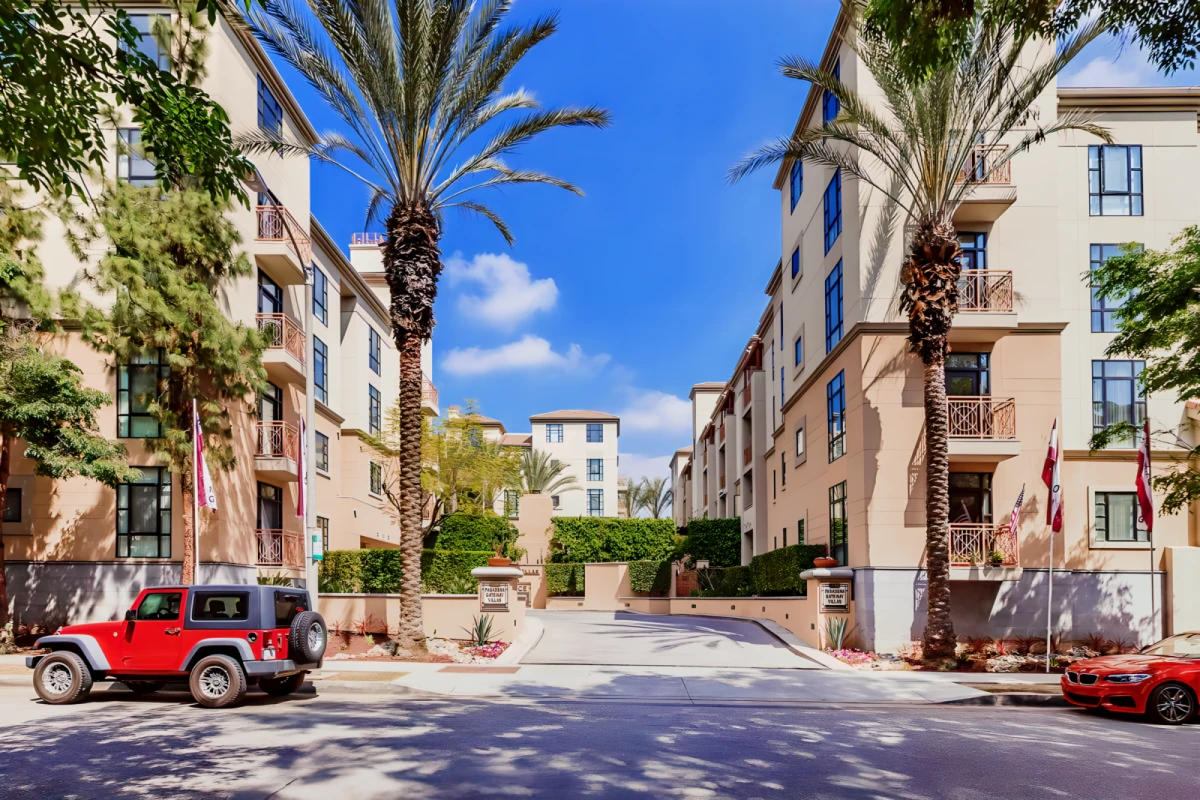 Pasadena Gateway Villas - alloggio per studenti a 帕萨迪纳市的意大利语是 "Città di Pasadena"。