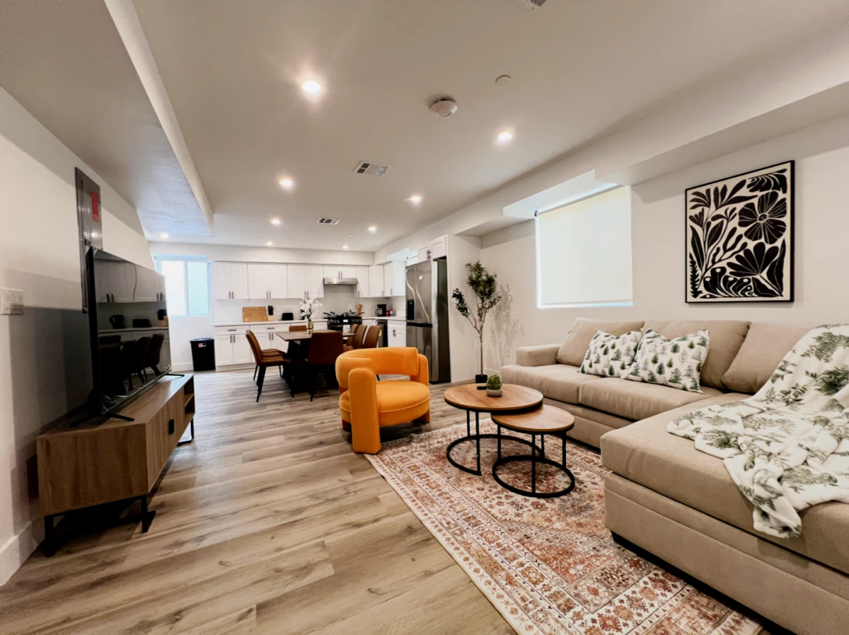 1346 W 35th St - Los Angeles student accommodation