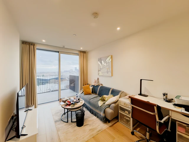 Quay Walk 23815# 1