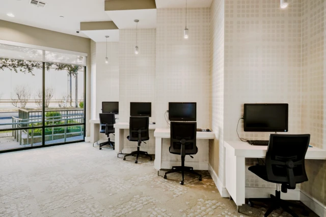 Muse at Museum District - Houston student accommodation - PC Room