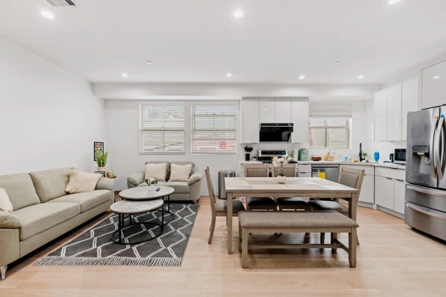 1272 Rolland Curtis Pl 2