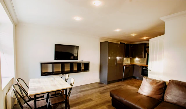St. Leonards Gate, Lancaster - Flat 11, Rhodes House - Lancaster student accommodation - 7 Bed 2 Bath