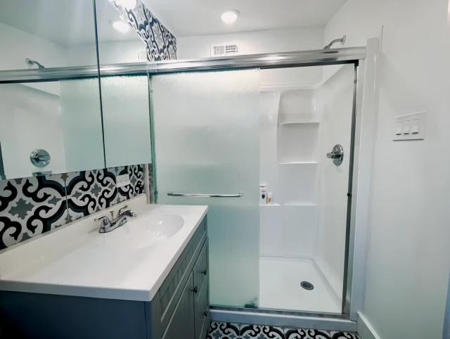 4027 Beechwood Blvd Apt 2 2