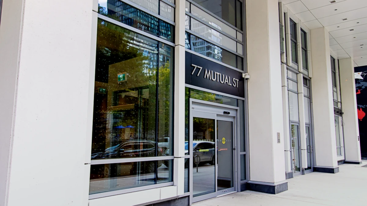 Liwinco - Yonge Dundas Street (77 Mutual St) 0