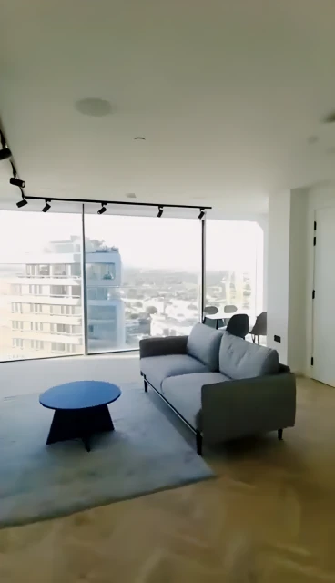250 City Road 4