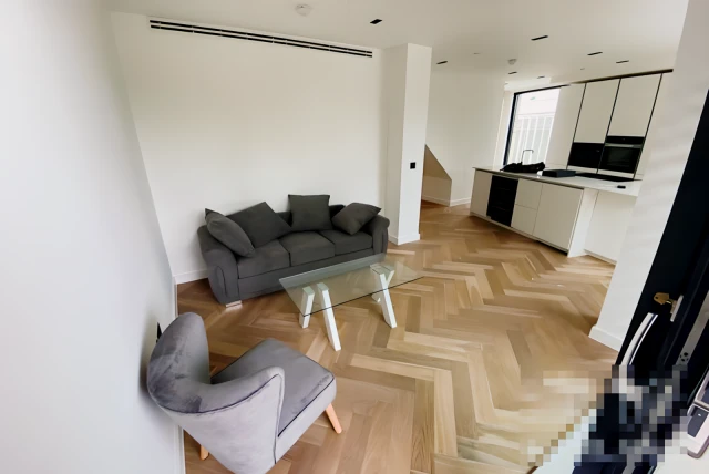 HL-One Cluny Mews