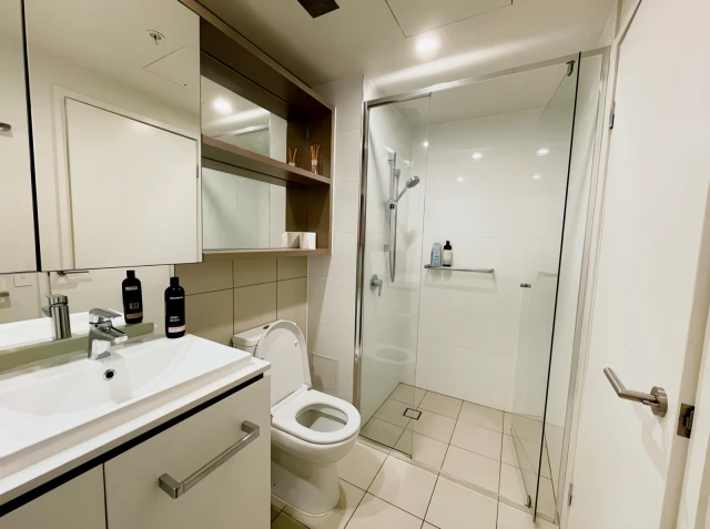 25 Bouquet St 2