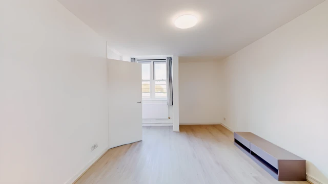 Acklam Road 24760# 1