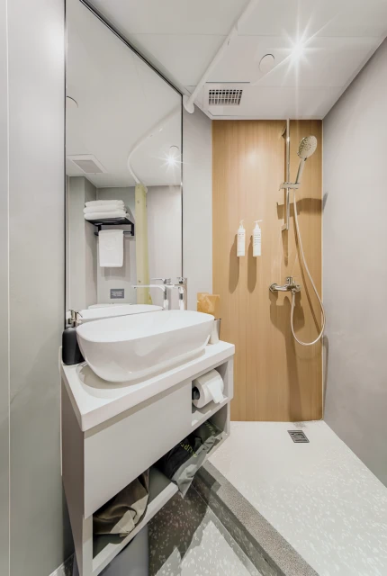 Urbanwood HOTELS 2