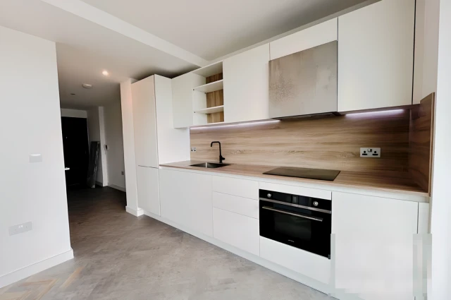 HL-Skyline Apartments 4